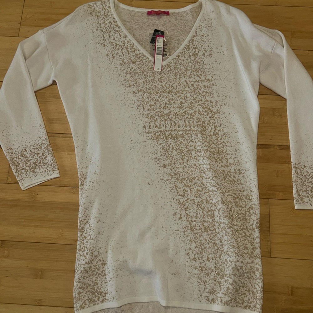 Catherine large White and Tan V-Neck Sweater